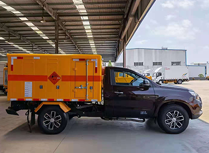 大悟爆破器材运输车